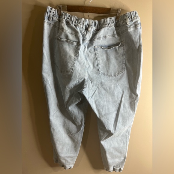 Lane Bryant size 22 flex magic waistband mid rise boyfriend jogger - Picture 11 of 16